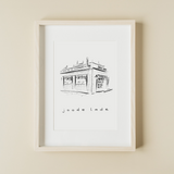 Eine schwarz-weiß Zeichnung von der Joode Lade Bar illustriert von der Künstlerin manamolotov. Der Laden der Bar ist unter der Zeichnung geschrieben. Die Zeichnung gibt es als A4 oder A3 Poster im Onlineshop von YourLocalArtDealer zu kaufen. Das Poster eignet sich perfekt als Erinnerung oder Geschenk für Freunde und Familie.